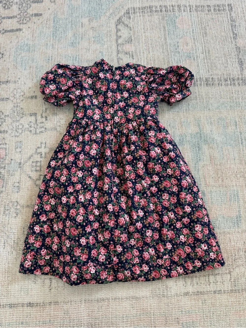 Sylvia Whyte Navy Pink Vintage Floral Smocked Puff Sleeve Dress Size 6